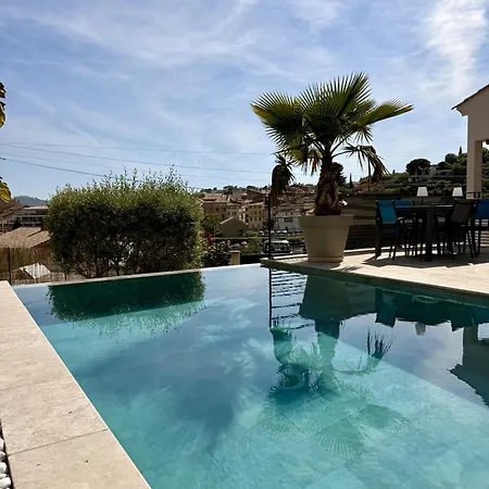 Aux Immortelles Villa
