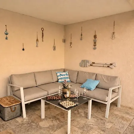 Aux Immortelles Villa