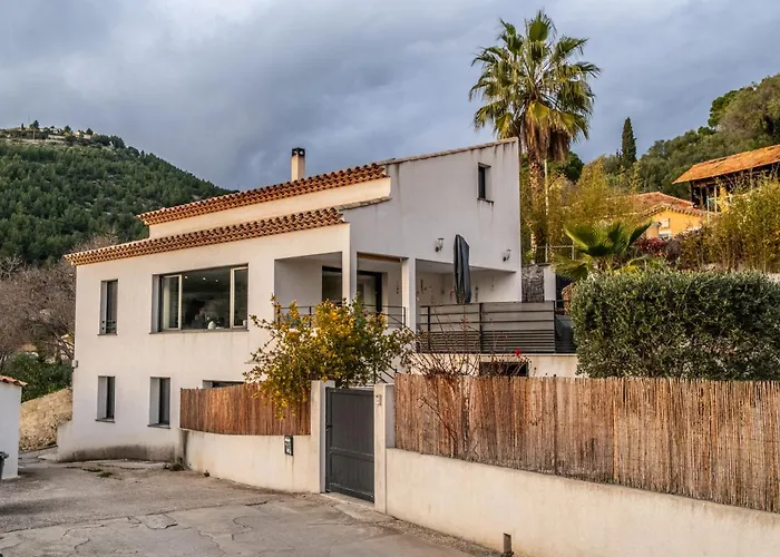 Aux Immortelles Ольуль